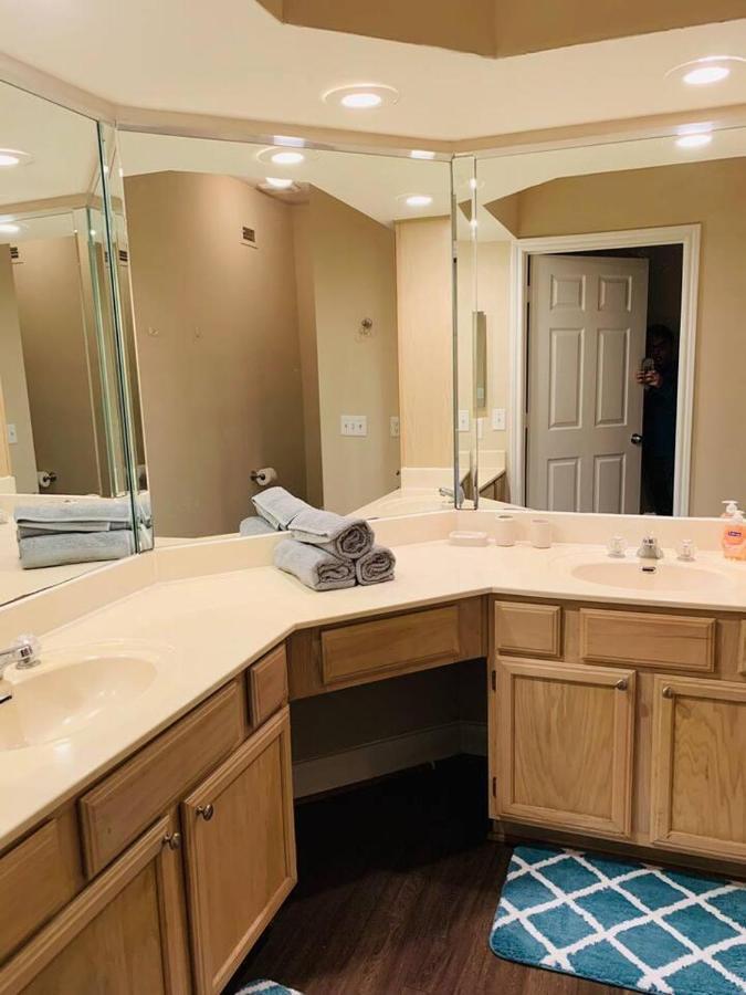 2 Bedroom Easy Access To Med Center, Nrg, Downtown ヒューストン エクステリア 写真